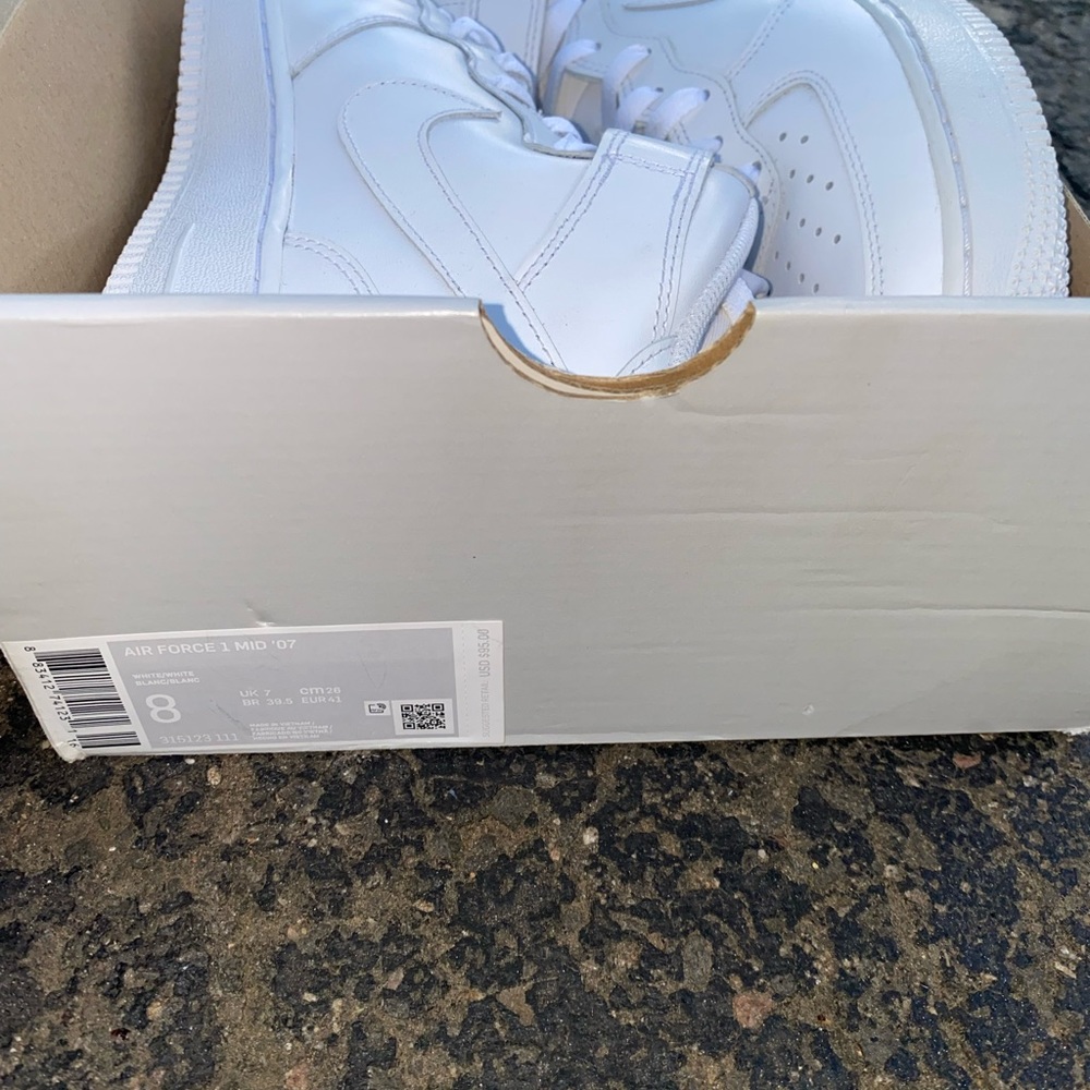 Nike Air Force 1 all white size 8